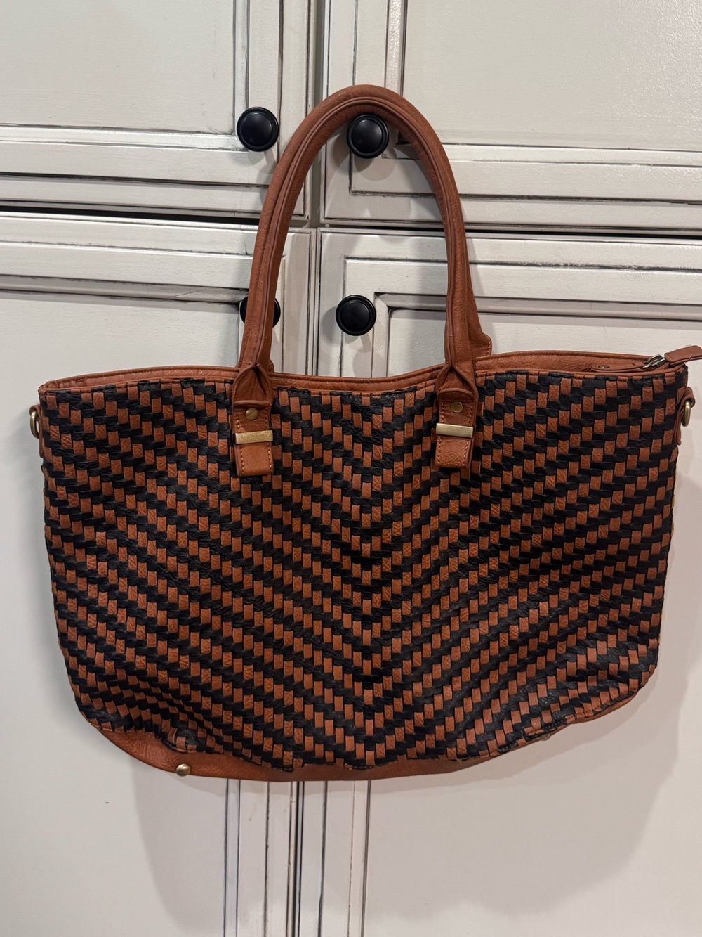 G.H. Bass & Co. chevron herringbone woven tote bag browning